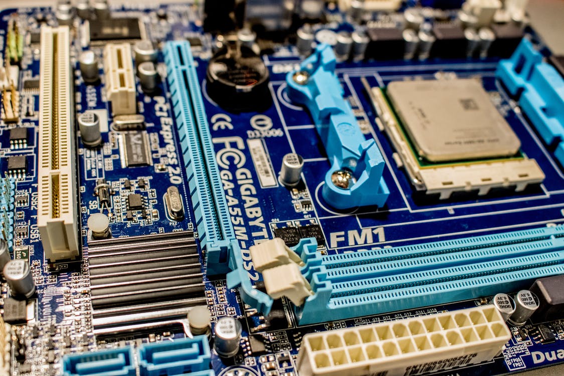 Computer Engineering Picture: Microchips