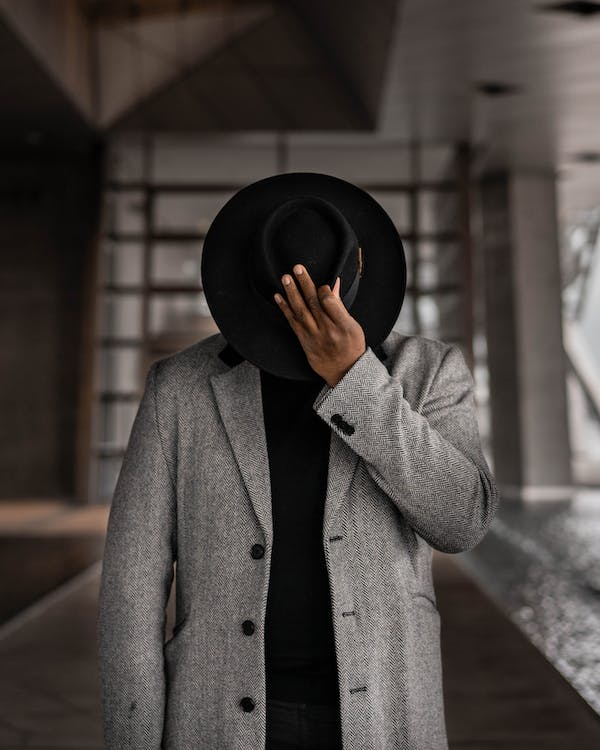 Picture: Fashion: Person with Hat